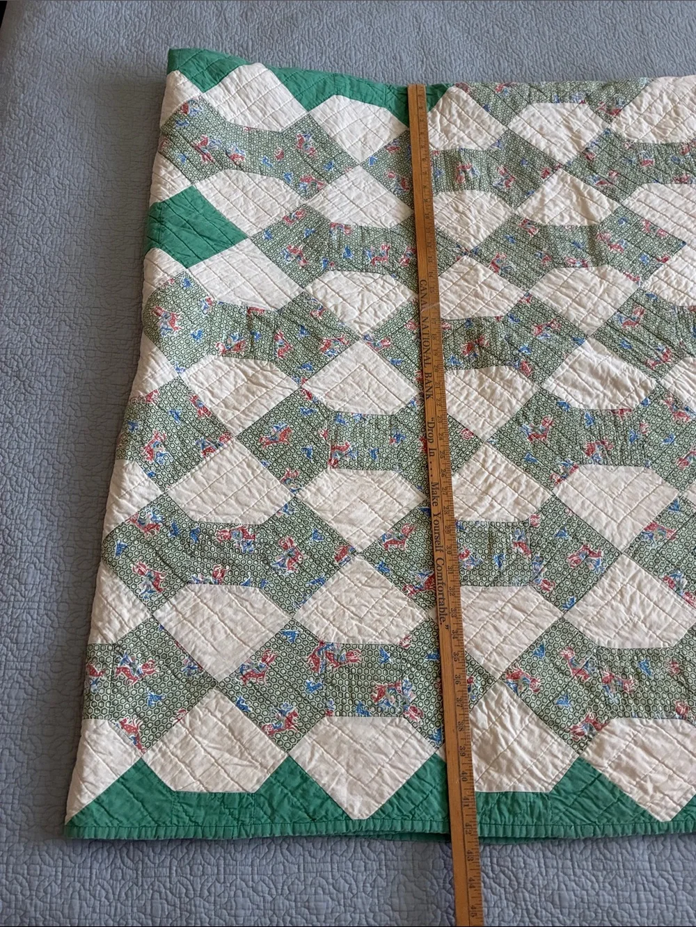 Antique Handmade Green Cream Bowtie Pattern Full Queen Quilt Blanket Bedroom